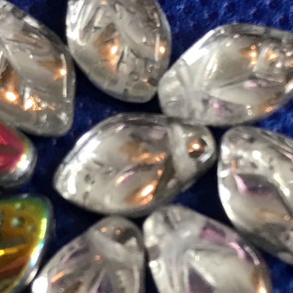 Czech glass leaves - Picture 5 of 6